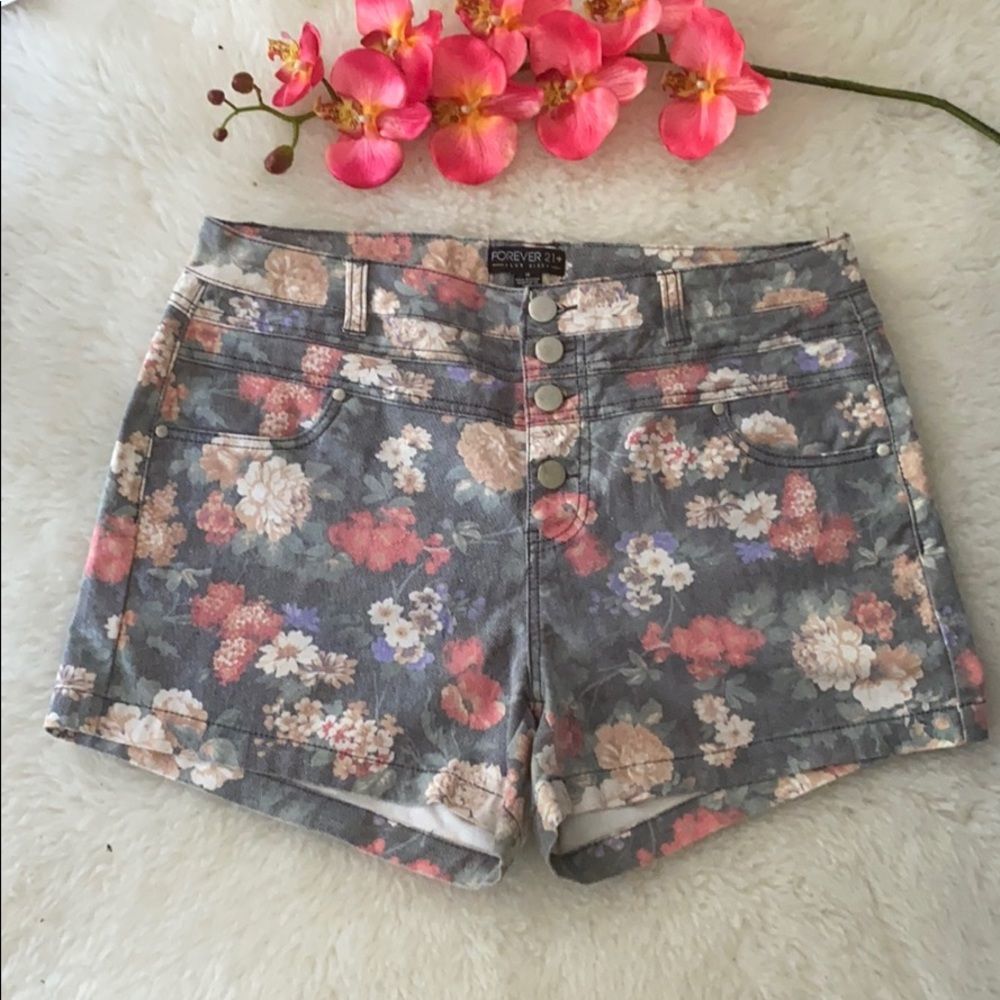 🌺🌹☘️🍀Fantasy Floral High-waisted Shorts🔥